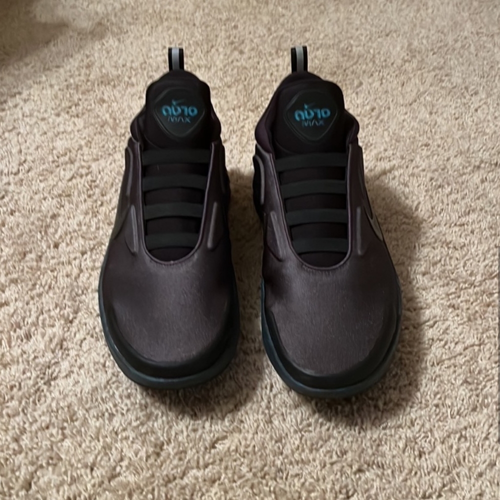 Nike Adapt Auto Max Black Green (US Charger) Worn Once, With Box and Charger